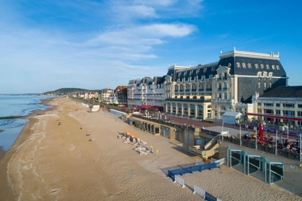 Apartamento Chez Emy & Tom Cabourg Exterior foto